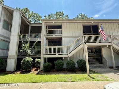 /international/us/6227-harbourside-drive-new-bern-nc-110100325865/