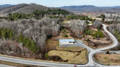 /international/us/405-wood-mountain-glen-jean-wv-110090031896/