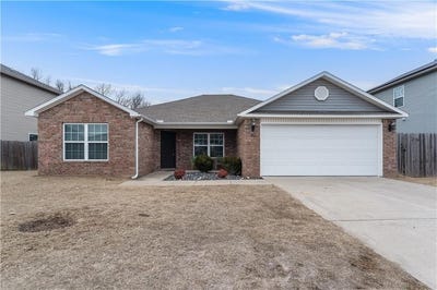 /international/us/802-sw-green-world-st-bentonville-ar-110100897381/