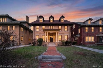 /international/us/1986-w-boston-boulevard-detroit-mi-110107404885/