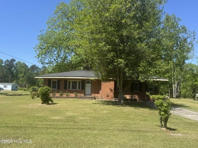 /international/us/950-perrytown-road-new-bern-nc-110107502263/