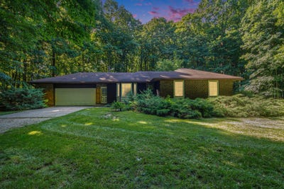/international/us/12382-92nd-street-se-alto-mi-110100768753/