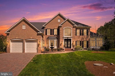 /international/us/206-may-lane-edgewater-md-110107380551/