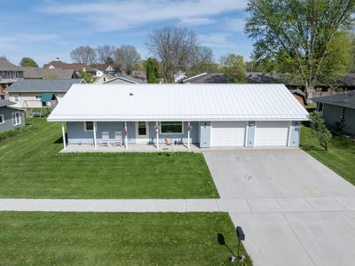 /international/us/125-clark-st-west-salem-wi-110107667703/
