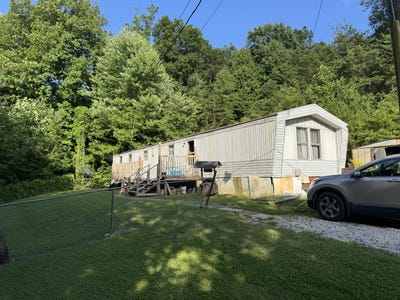 /international/us/116-boggs-road-london-ky-110108712944/