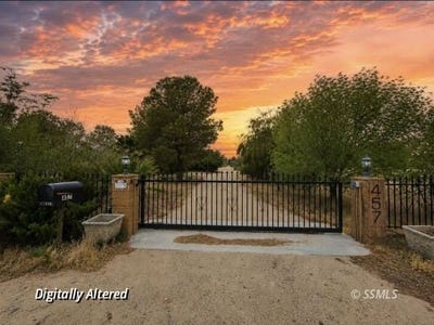 /international/us/457-phillips-ridgecrest-ca-110108445751/