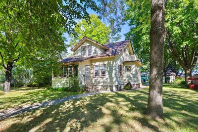 /international/us/1102-16th-avenue-s-saint-cloud-mn-110120576100/