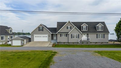 /international/us/28008-stony-point-road-cape-vincent-ny-110119988455/