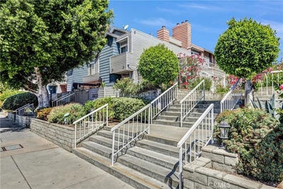 /international/us/20235-keswick-street-winnetka-ca-110107610916/