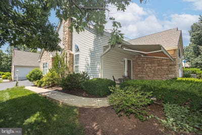 /international/us/166-sussex-lane-souderton-pa-110100705507/