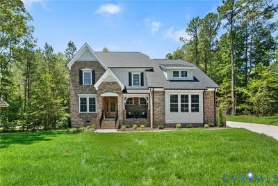 /international/us/12506-ashton-dell-road-chester-va-110108843722/