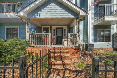 /international/us/1608-queen-anne-way-knoxville-tn-110106765009/