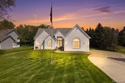 /international/us/24366-taft-road-novi-mi-110108078099/