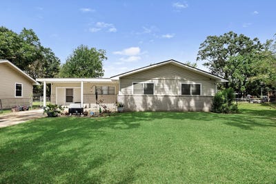 /international/us/2735-64th-st-port-arthur-tx-110120528767/
