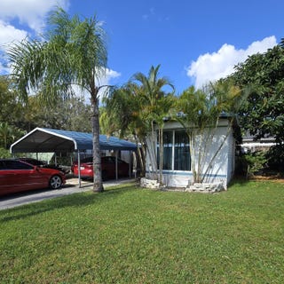 /international/us/8215-stoner-road-riverview-fl-110095926809/