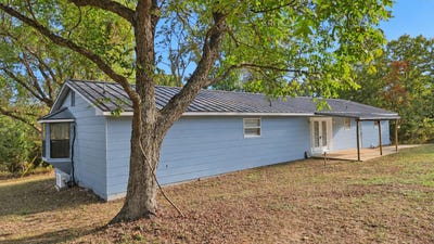 /international/us/8969-county-road-445-winona-mo-110120451696/
