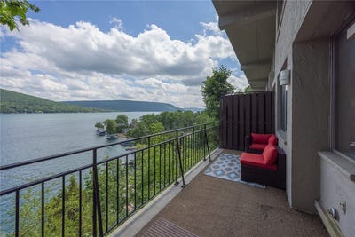 /international/us/7-cliffside-drive-south-bristol-ny-110100878788/