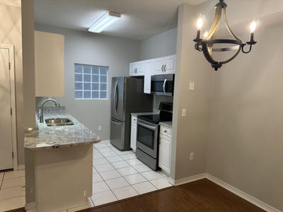 /international/us/1501-n-partin-drive-niceville-fl-110108302963/