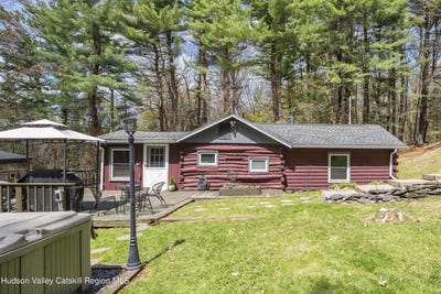 /international/us/127-hillside-drive-copake-ny-110107692312/