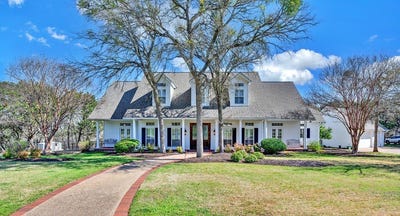 /international/us/675-cedar-canyon-road-crawford-tx-110106539048/
