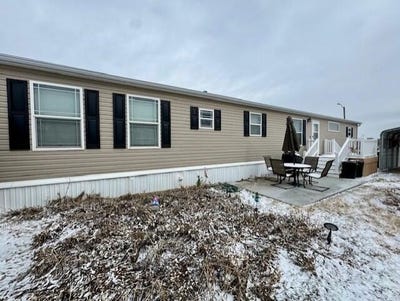 /international/us/1623-sw-10th-avenue-aberdeen-sd-110106273468/
