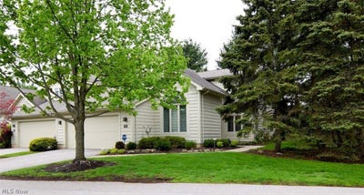 /international/us/22-waterford-lane-beachwood-oh-110107634873/