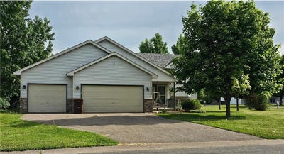 /international/us/1110-hilltop-street-braham-mn-110108448965/