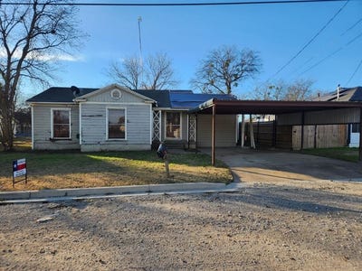 /international/us/523-richardson-street-jacksboro-tx-110104108996/