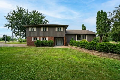 /international/us/518-e-chippewa-street-cadott-wi-110101431109/