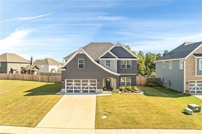/international/us/815-wyndham-village-court-opelika-al-110120487512/