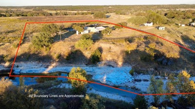 /international/us/1134-buffalo-creek-drive-evant-tx-110107084070/