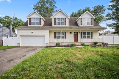/international/us/18-4th-avenue-toms-river-nj-110100863001/