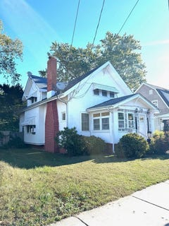 /international/us/14-e-plaza-place-pleasantville-nj-110103047657/