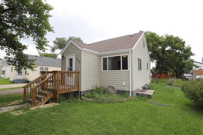/international/us/420-18th-st-minot-nd-110101295487/?lang=en
