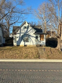 /international/us/1013-commercial-street-atchison-ks-110105084642/