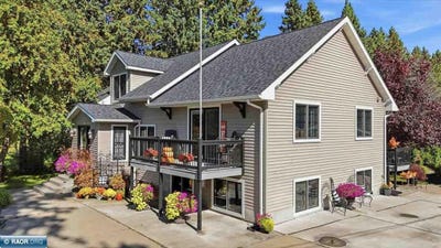 /international/us/4348-miller-trunk-rd-eveleth-mn-110120056971/