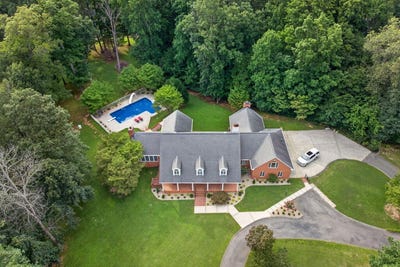 /international/us/325-mckennon-mcminnville-tn-110110190731/