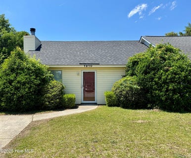 /international/us/1910-tiffany-drive-greenville-nc-110099235829/
