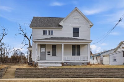 /international/us/535-8th-avenue-marion-ia-110105874693/