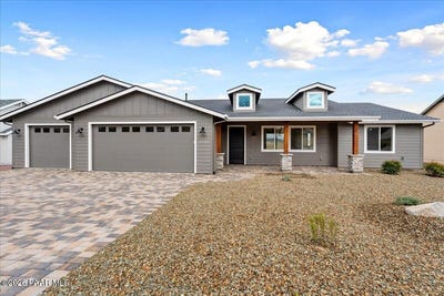 /international/us/2430-gables-way-chino-valley-az-110120579554/
