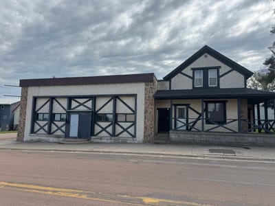 /international/us/223-main-street-e-norwood-young-america-mn-110109981456/