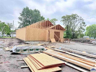 /international/us/lot-1-south-16-terre-haute-in-110106343861/
