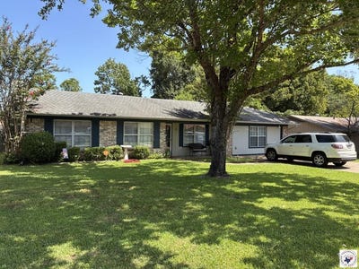 /international/us/910-japonica-wake-village-tx-110109612287/