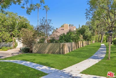 /international/us/4400-yorkfield-ct-westlake-village-ca-110120409721/