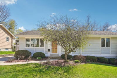 /international/us/1439-n-12th-ave-west-bend-wi-110107539376/