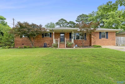 /international/us/302-cherry-street-nw-hartselle-al-110100344319/