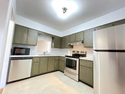 /international/us/2302-sunrise-boulevard-fort-pierce-fl-110106439213/