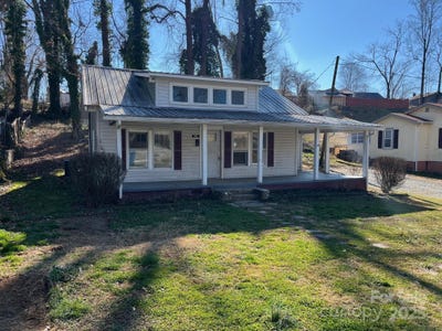 /international/us/182-maple-avenue-marion-nc-110097663058/?lang=fr