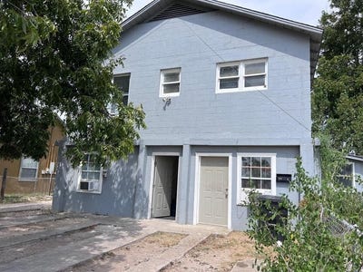 /international/us/101-w-3rd-del-rio-tx-110108653566/