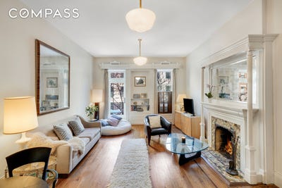 /international/us/347-west-121st-street-new-york-ny-110100424801/